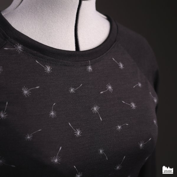 Bio Merinowolle Raglan-Stillshirt Bio Merinowolle schwarz mit Pusteblumen