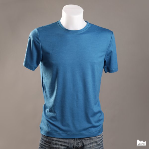 Basic Shirt aus Bio Merinowolle kurzarm Gr. M in azurblau